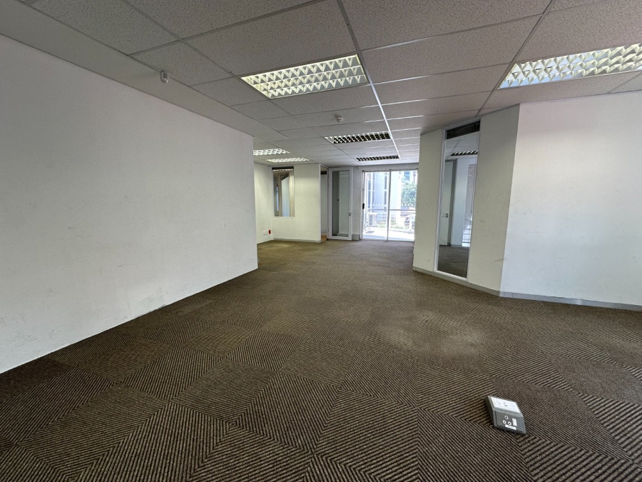 To Let commercial Property for Rent in Mouille Point Western Cape